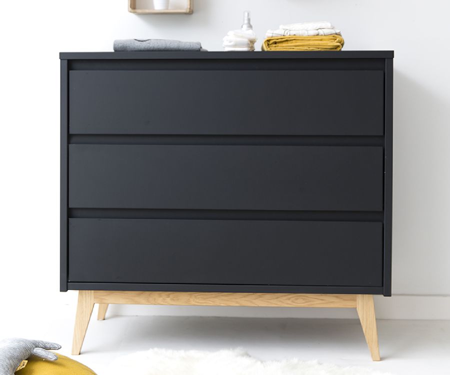 Commode Pericles, Pure Black