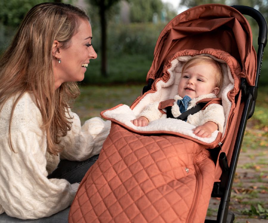 Voetenzak Little Dutch, geschikt voor wandelwagen/buggy Little Dutch  One-hand folding buggy/4 position buggy | Paradisio