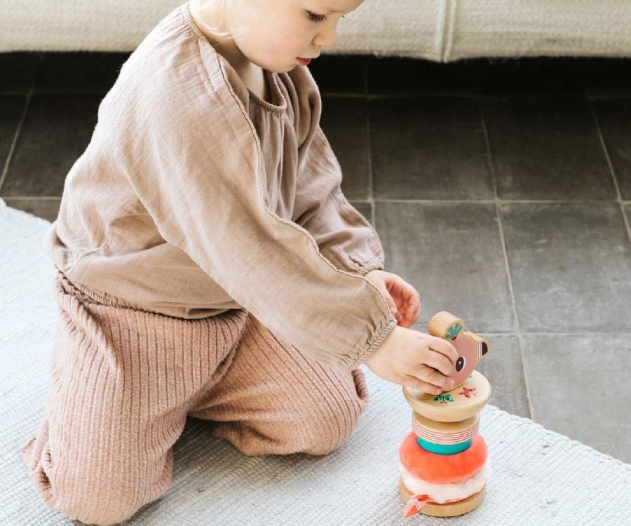 Stapelspeelgoed Lilliputiens Stapelpiramide Anaïs | stapelringen