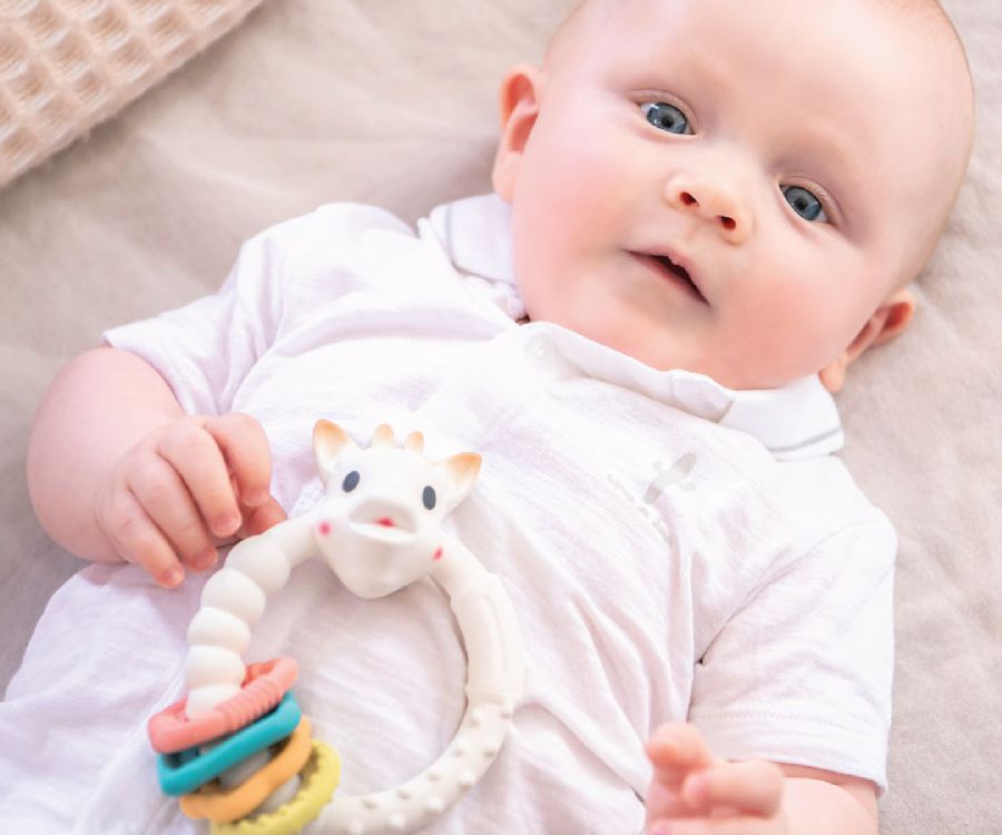 Rammelaar Sophie La Girafe Teething colo'rings | Il était une fois ...