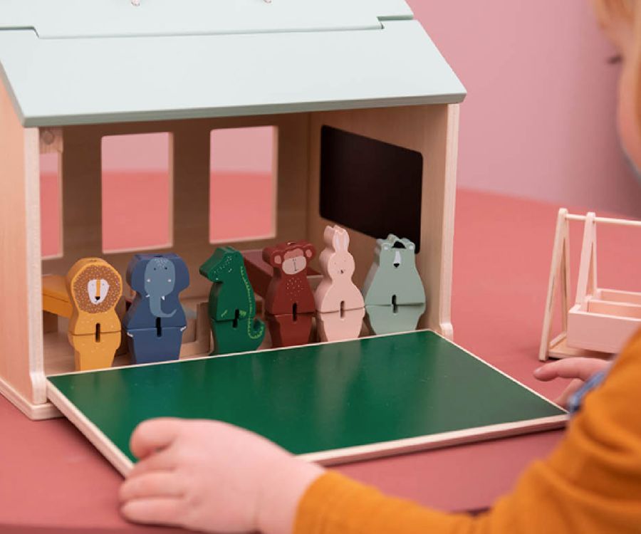 Poppenhuis & aanvulsets Trixie School with accessoiries | Playtime