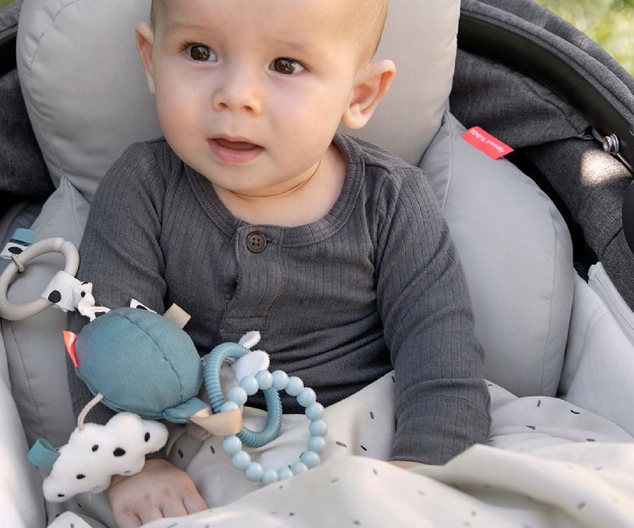 Speelfiguur Done by Deer Happy Clouds | To Go Activity Mirror