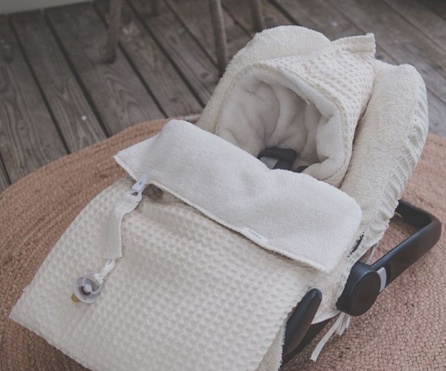 Autostoel hoes Koeka, geschikt voor Joie Baby/Nuna/Cybex/Maxi-Cosi/Joolz i-Snug 2/Pipa Next/Pipa Urbn/Cloud G i-Size/Cloud G i-Size Plus/Cloud T i-Size/Cloud T i-Size Plus/Cabriofix i-Size/Pebble 360 Pro2/Pebble 360/Pebble S/Joolz x MC Pebble 360 Pro2 | Antwerp natural auto