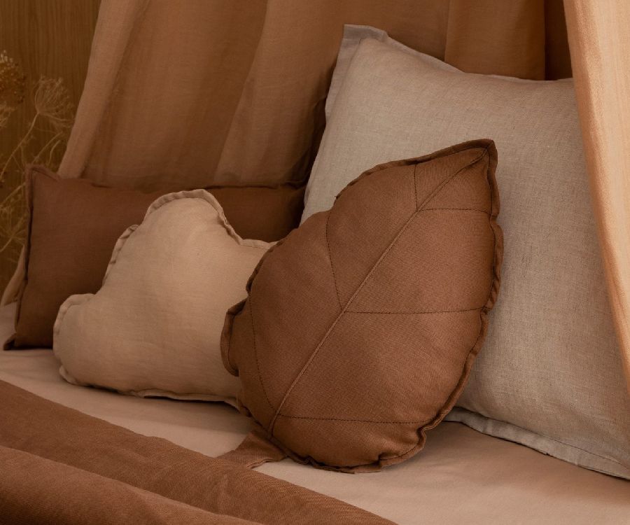 Sierkussen Nobodinoz Leaf Cushion, kussen met vaste sloop | L1N0