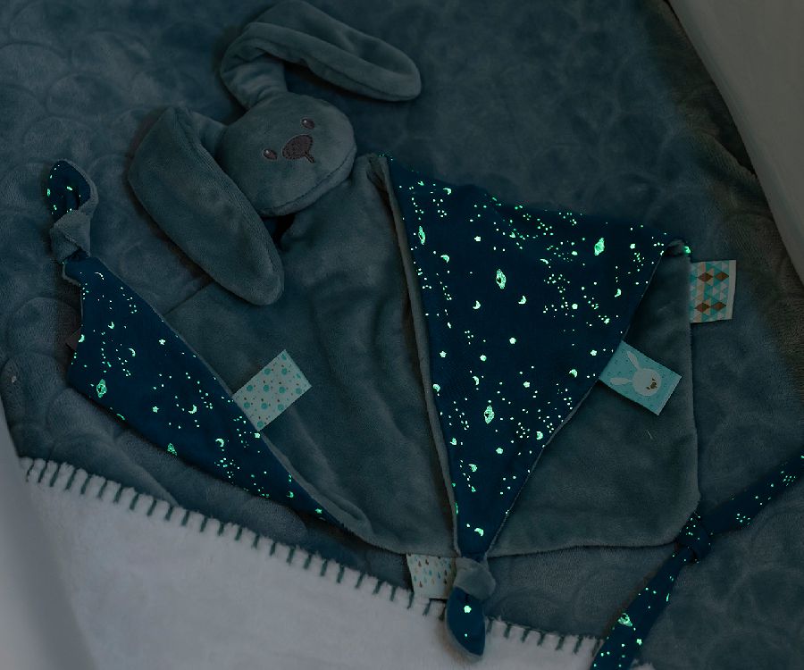 Knuffeldoek/fopspeendoekje Nattou, Maxi Doudou Glow in the dark | Lapidou coppergreen