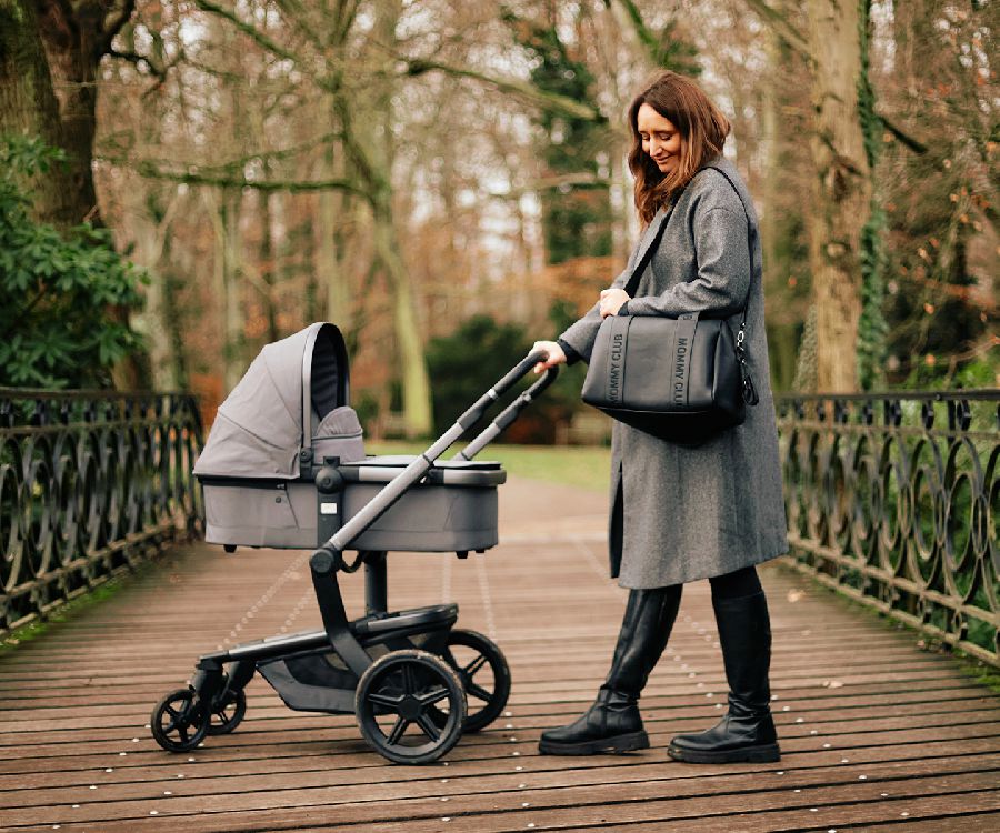 Verzorgingstas Childhome Mommy Club Signature Simili, draagtas met luiermat | Signature Simili black