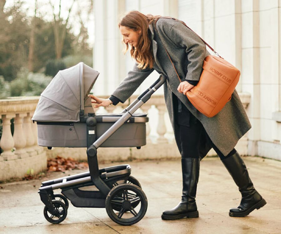 Verzorgingstas Childhome Mommy Club Signature Simili, draagtas met luiermat | Signature Simili brown