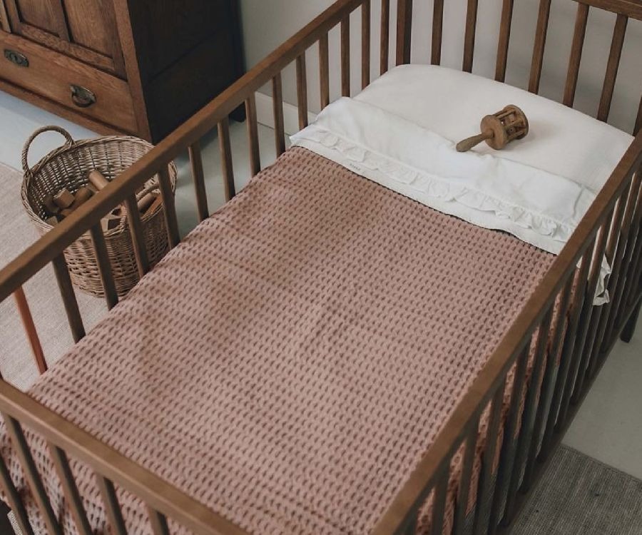 Deken Koeka, geschikt voor wieg/draagmand/park | Amsterdam caffe