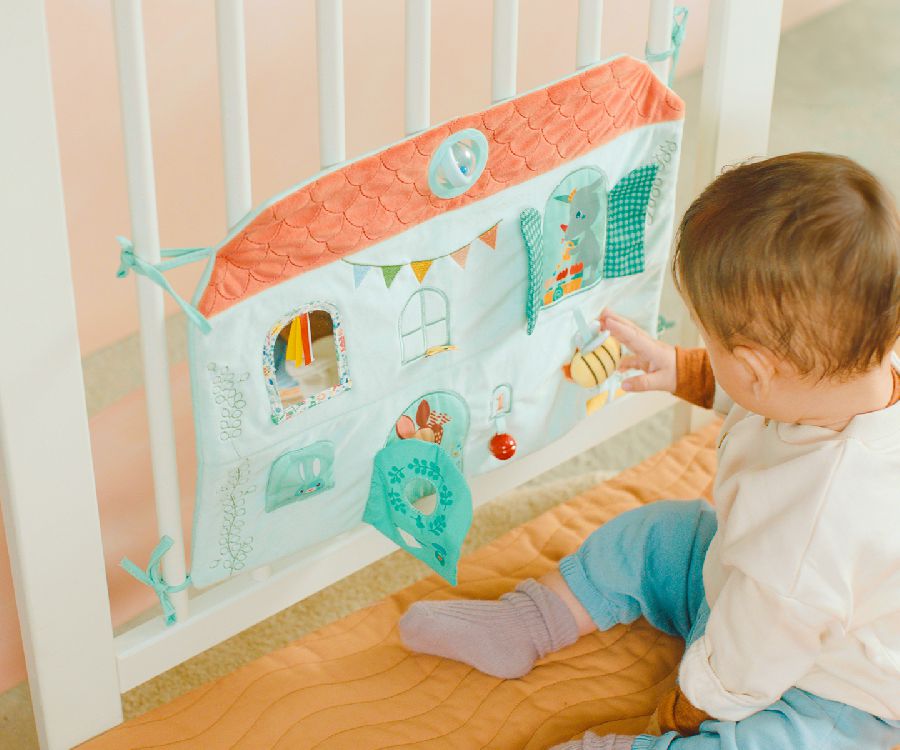 Parkhanger Lilliputiens Stella & Joe's huis ontdekkingspaneel | Stella en Joe