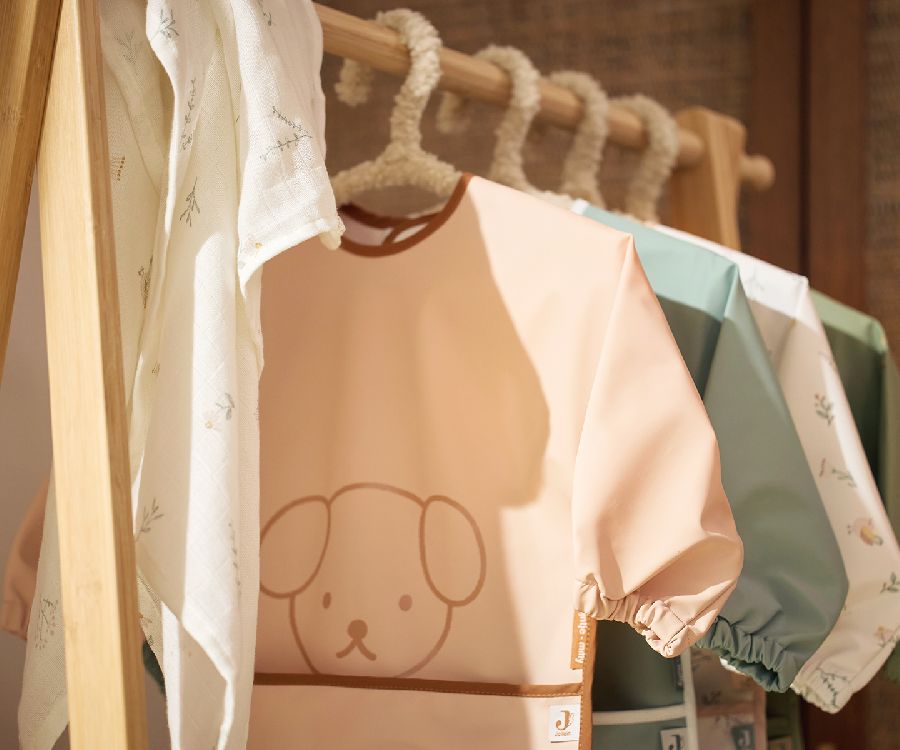 Slabbetje Jollein | Miffy Peekaboo wild rose
