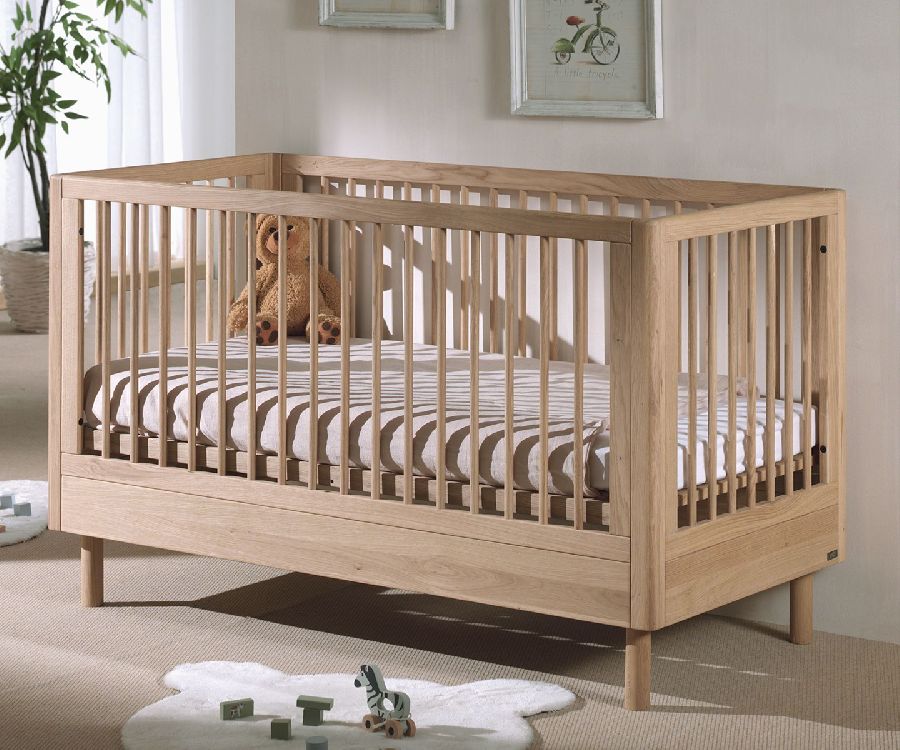 Bed Jaxx furniture, Forrest oak, Forrest oak 70x140 omvb, babybed omvormbaar tot bedbank