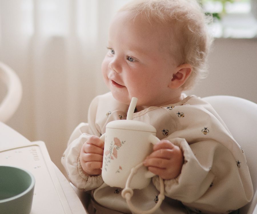 Drinkbeker Mushie Training cup+ straw