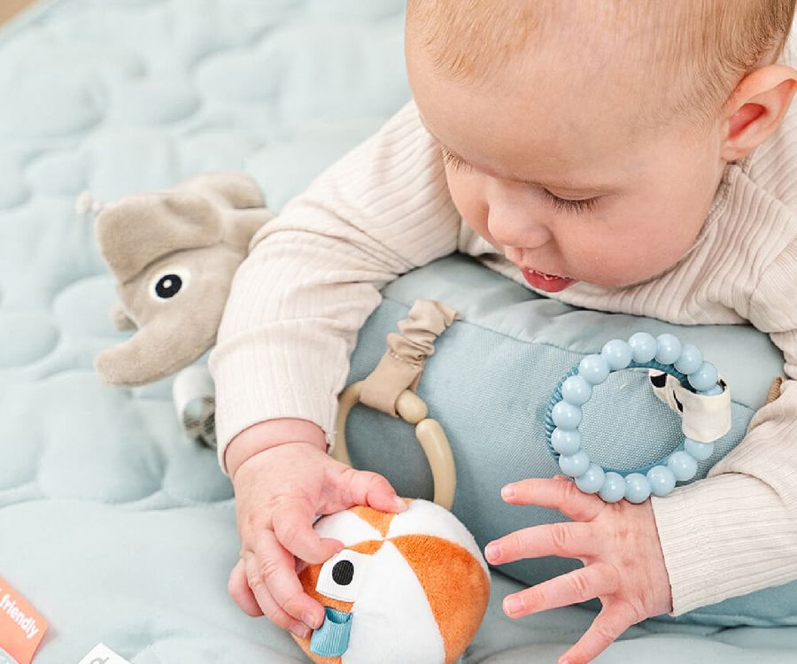 Buikkussen Done by Deer Playground | Tummy Time Activity Pillow