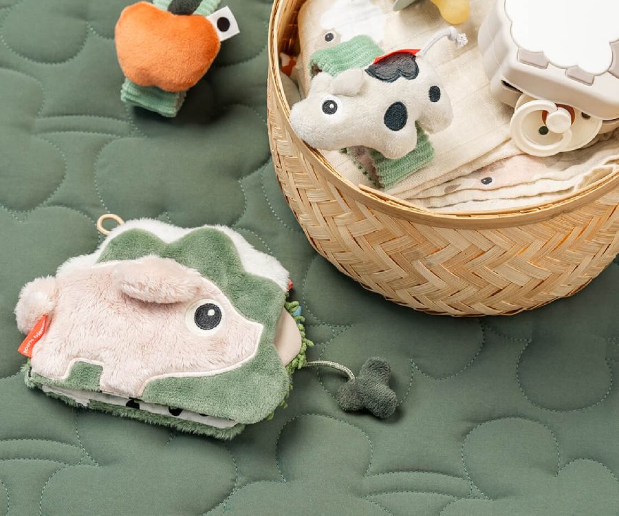 Zacht boekje Done by Deer Tiny Farm