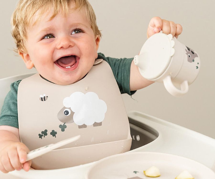 Slabbetje Done by Deer Sheepy | Silicone Bib