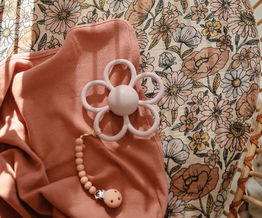 Fopspeenketting Mushie Hera