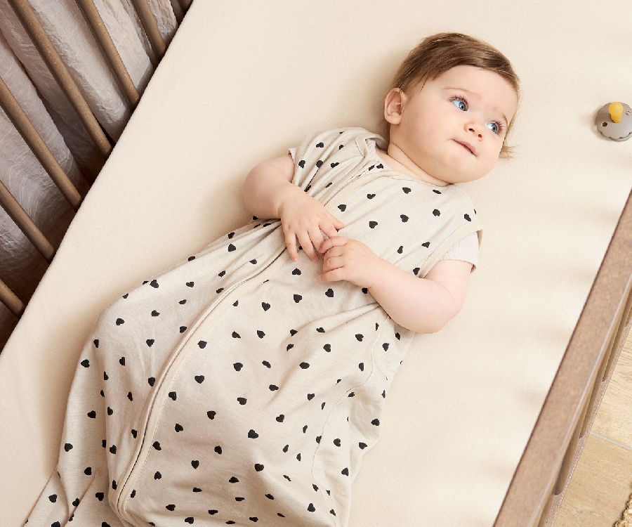Slaapzak Meyco Baby, 9/12 maanden, 0.3 TOG | Sweet Heart soft sand-black