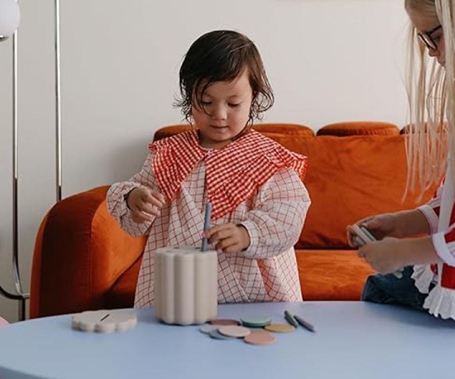 Vormenstoof Mushie Coin & Tube Sorting Set