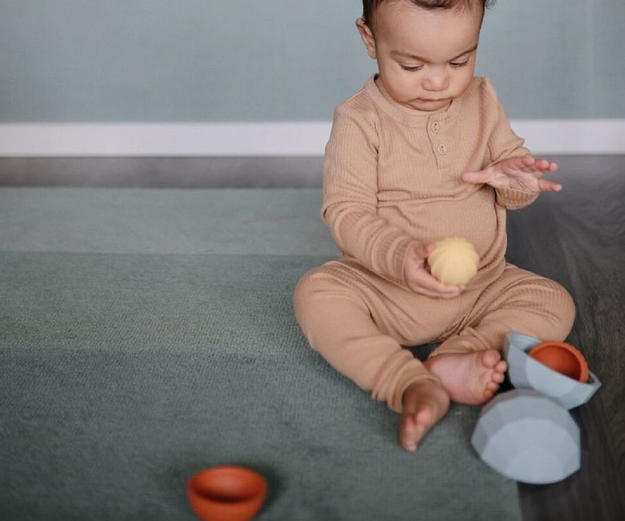 Activiteitenbal Mushie Nesting spheres sensory toy | bal speelset