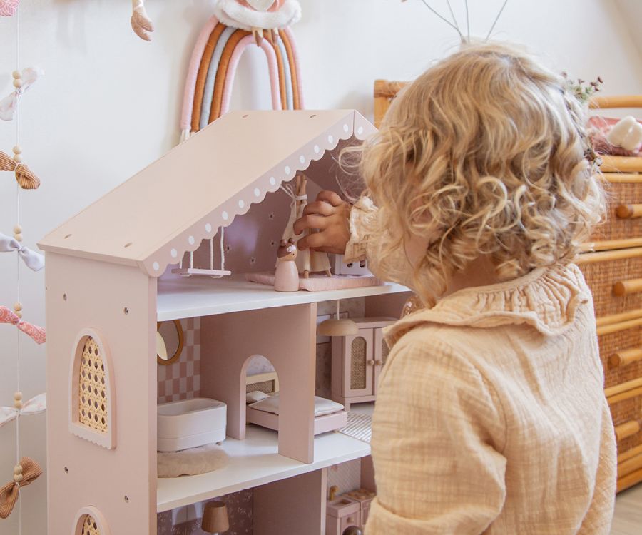 Poppenhuis & aanvulsets LABEL LABEL Doll house