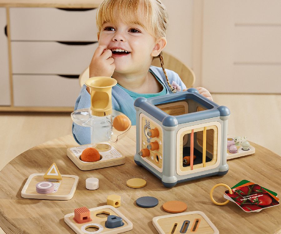 Stevige activiteitenkubus Topbright Motoric master 10-in-1