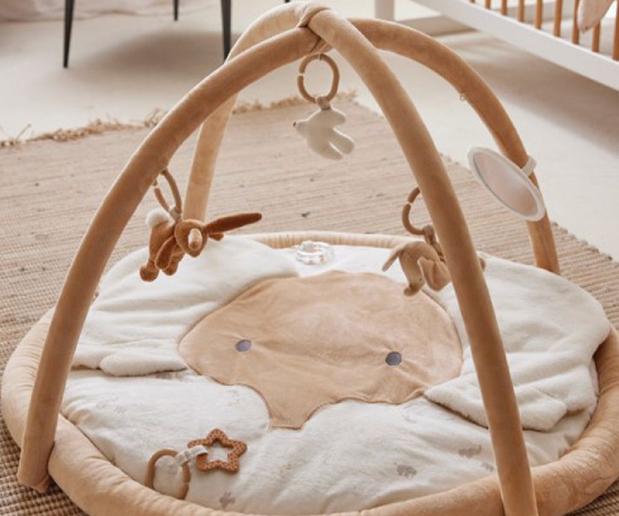 Speeltapijt met speelboog Noukies Bali | Bali, Moka & Snow