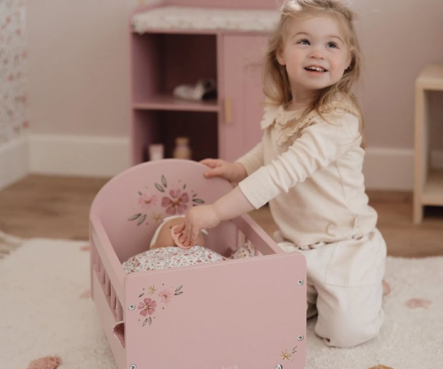 Poppenuitzet Little Dutch Poppenbedje