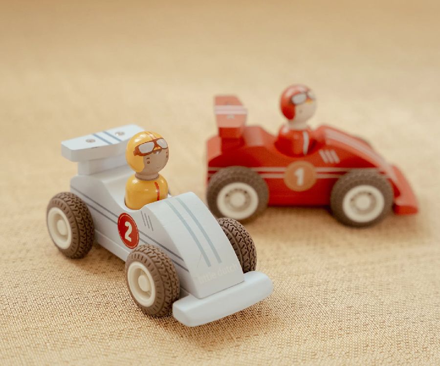 Voertuig Little Dutch Pullback racewagens met pegdoll
