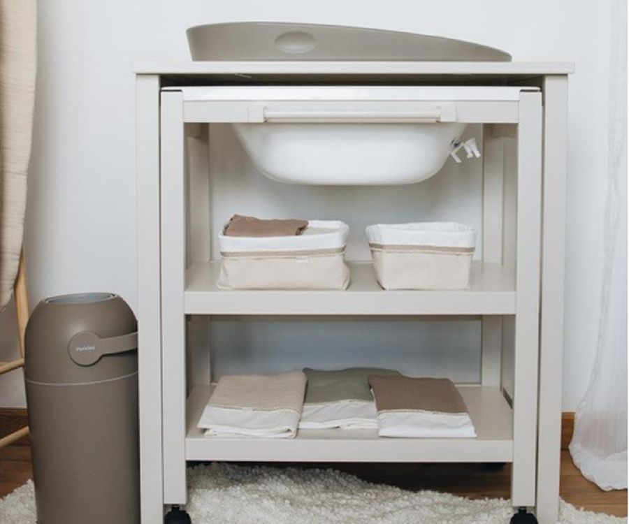 Verzorgingstafel Pericles Lola