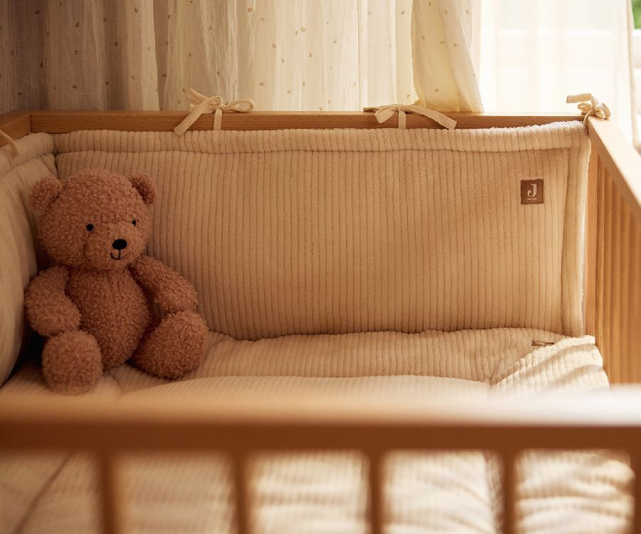 Tochtkussen Jollein Bedomrander/Boxomrander, geschikt voor babybed/park | Cloudy Rib oatmeal