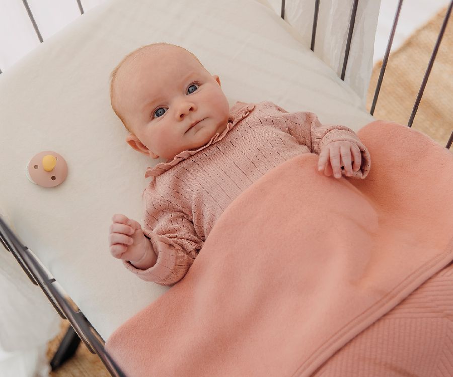 Deken Meyco Baby Flannel, geschikt voor wieg/draagmand/park | Pure rose