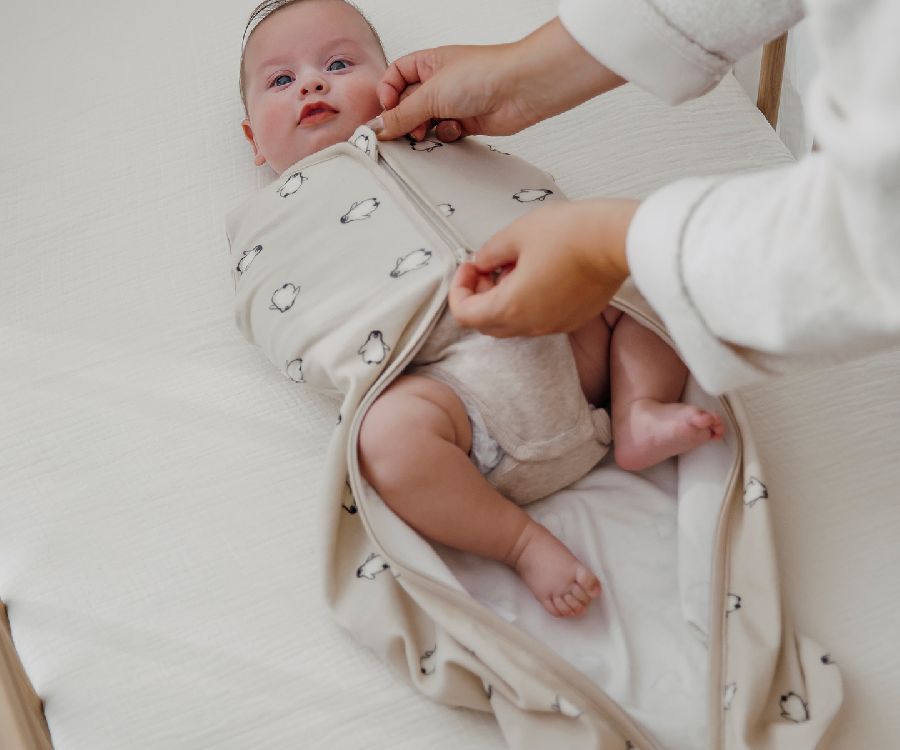 Slaapzak Meyco Baby Cocoon, 3/6 maanden, 0.3 TOG | Penguin soft sand