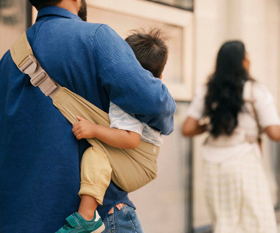 Heupdrager Ergobaby Upsie Sling Carrier