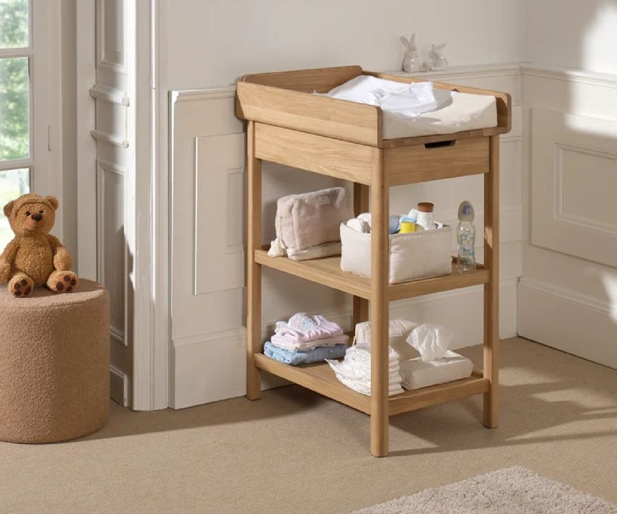 Verzorgingstafel Jaxx furniture Nursery unit oak