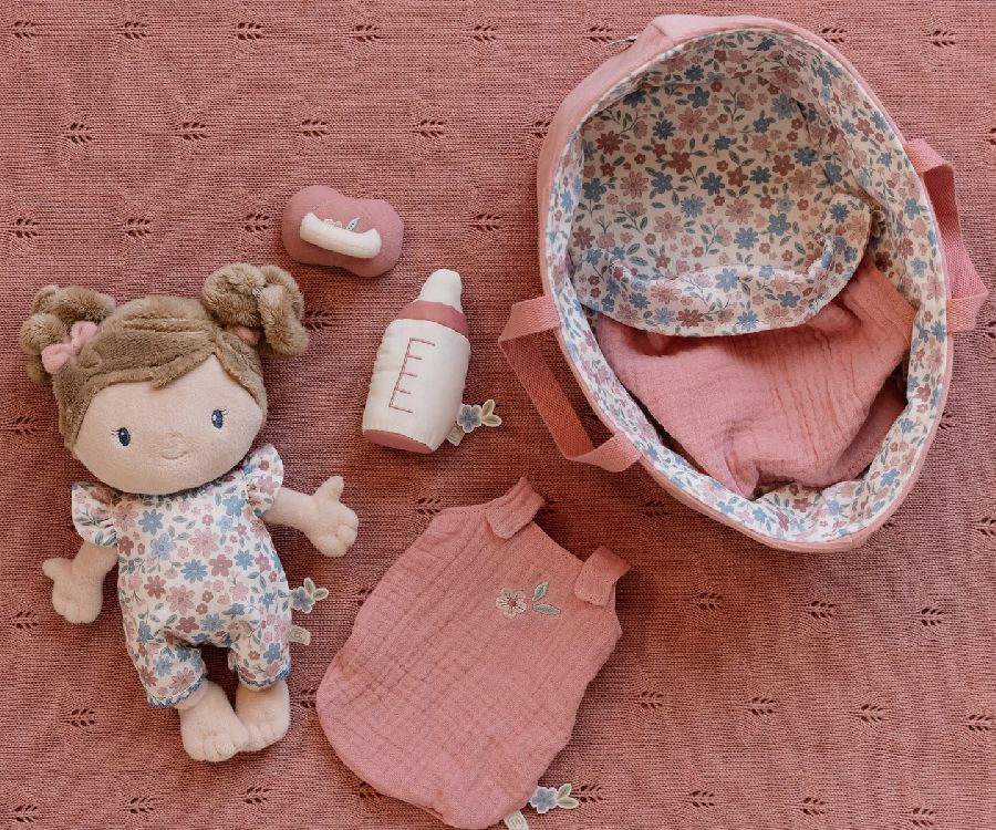 Pop Little Dutch Babypop in mandje Rosa