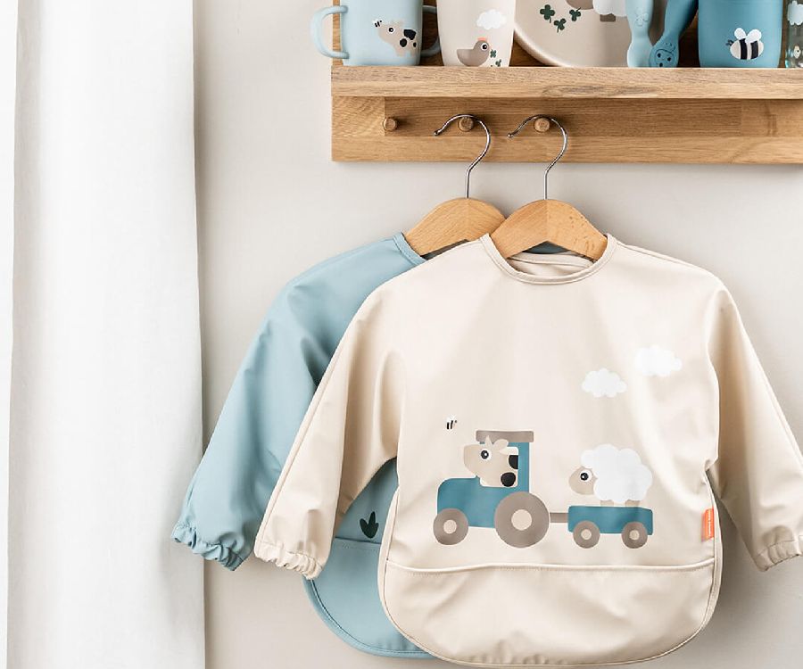 Slabbetje Done by Deer Tiny Farm | Sleeved Pocket Bib