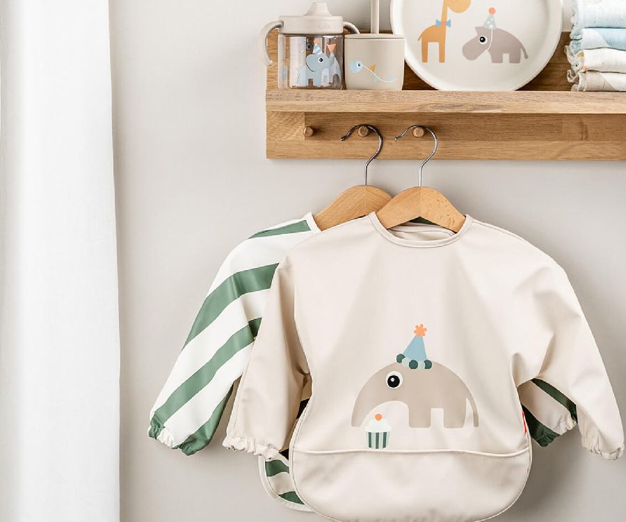 Slabbetje Done by Deer Celebration | Sleeved Pocket Bib