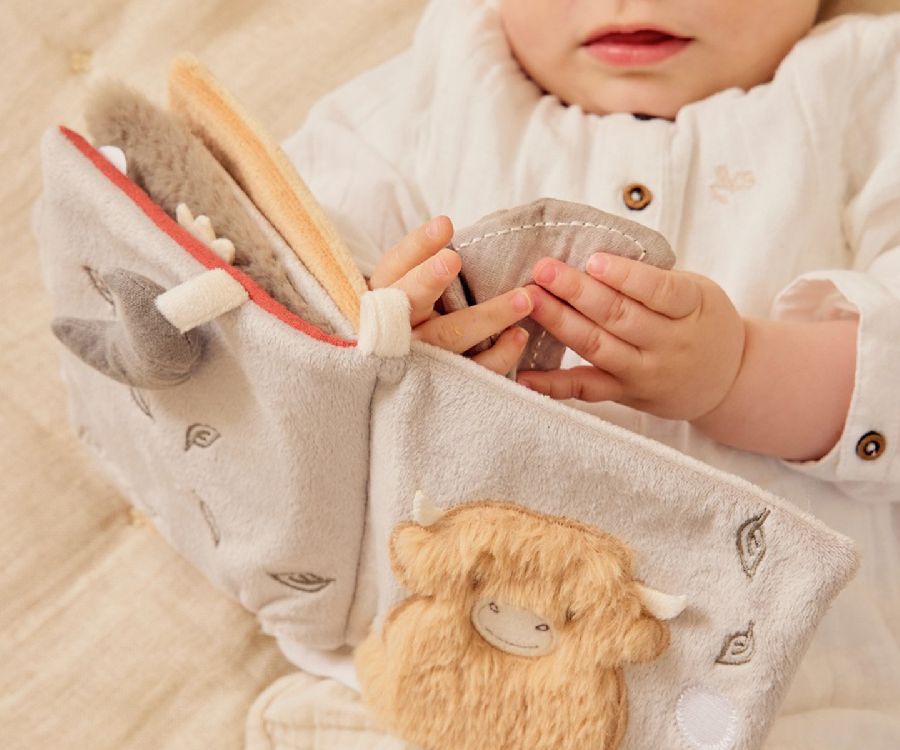 Zacht boekje Noukies Activity Book | Fluffy, Orso & Lily