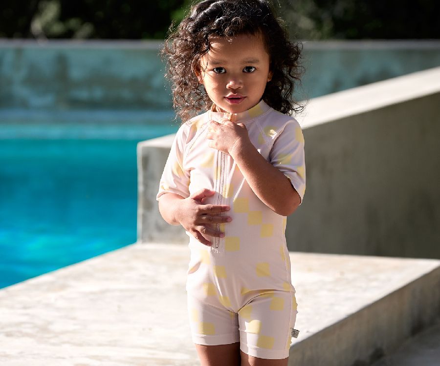 Badmode Laessig Short Sleeve Sunsuit, wetsuit | Splash & Fun