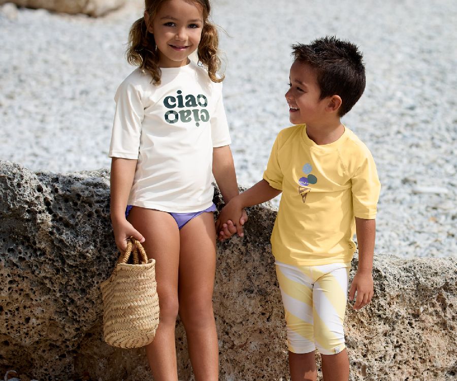 Badmode Laessig Short Sleeve Rashguard, zwemshirt | Splash & Fun