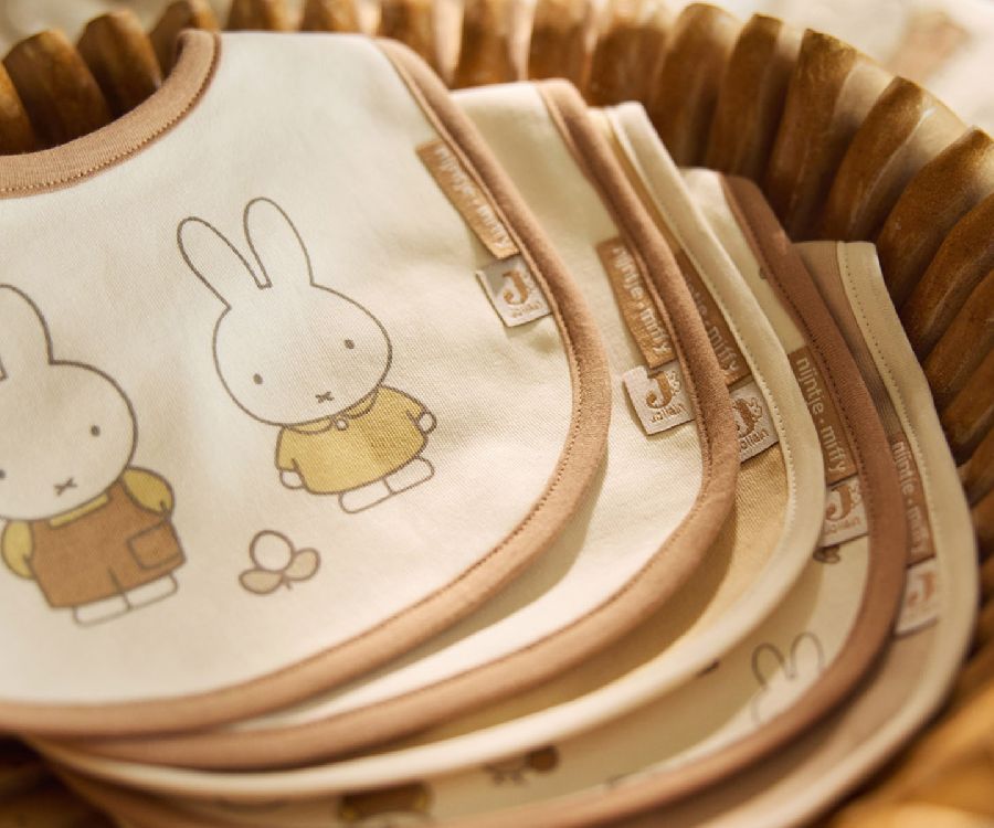 Slabbetje Jollein | Miffy Family Farm