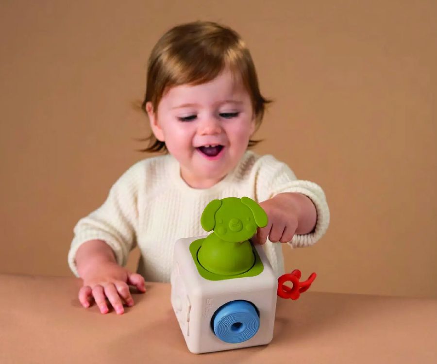 Stevige activiteitenkubus Taf Toys Peek & Play Cube