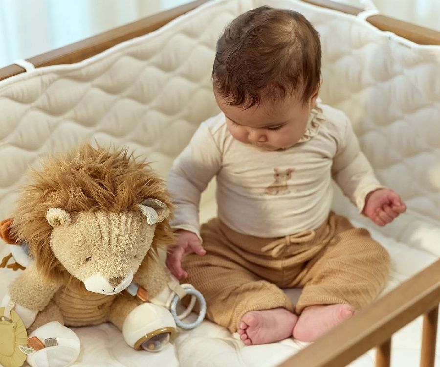 Activiteitenknuffel Little Dutch, Activiteitenknuffel Leeuw | Safari Friends