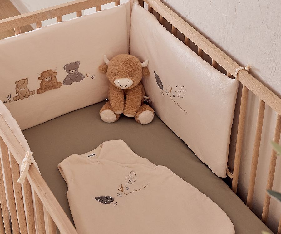 Tochtkussen Noukies Bed Bumper Veloudoux, geschikt voor babybed 60x120/babybed 70x140 | Fluffy, Orso & Lily