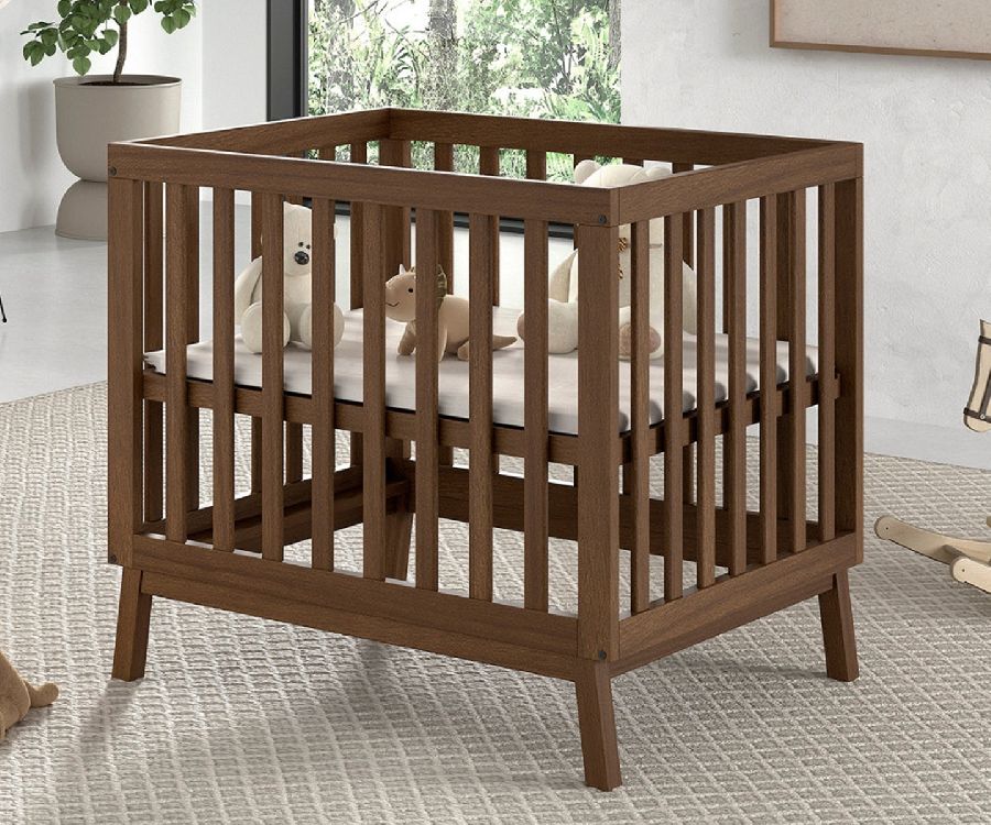 Park Jaxx furniture Sezane Playpen