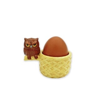 EIERDOPJE 1st, Egg Cup Grumpy Owl Moody, ceramic, bruin/beige, voor 1 gekookt eitje, 9.5x7x8.5cm, KEUKENGEREI