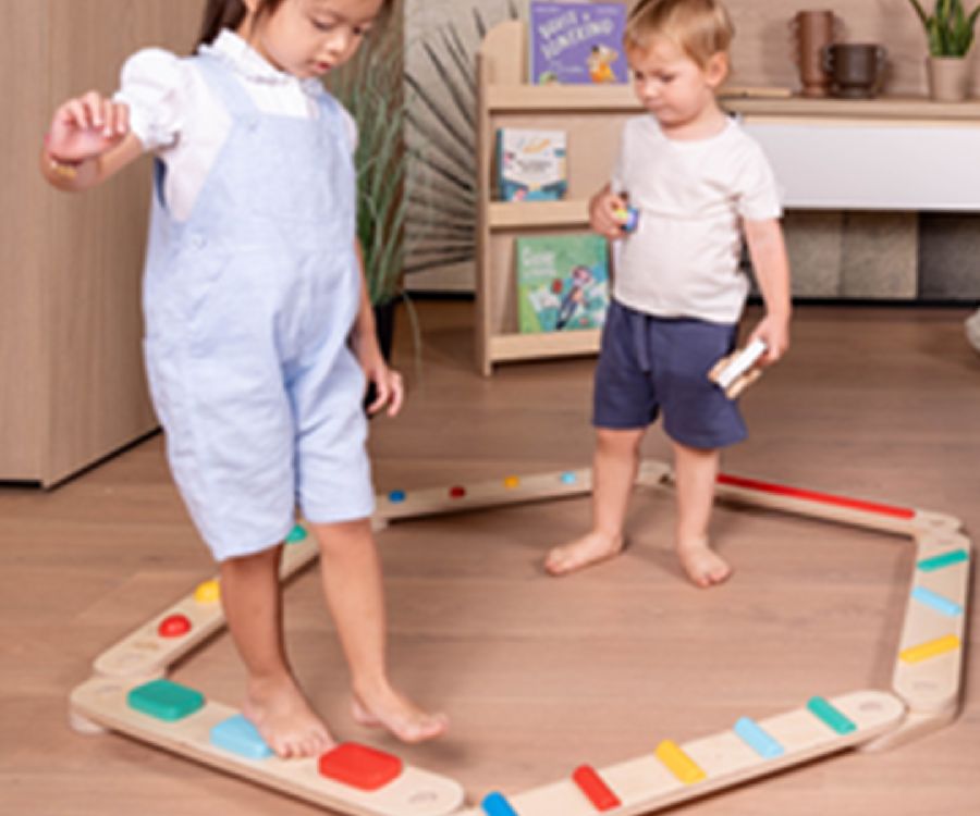 Balanceerplank & balansbord Family Nation, Montessori Balance Sensory Path